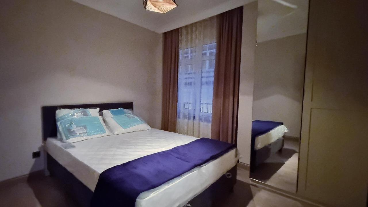 Tam Merkezde Yepyeni Bir Daire Κωνσταντινούπολη Εξωτερικό φωτογραφία